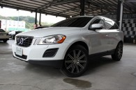 VOLVO 2013 XC60 2.4 柴油 黑色