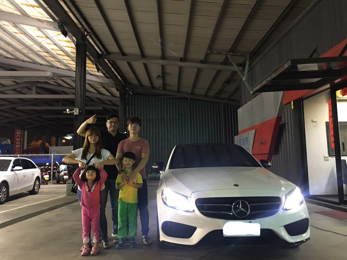 賀成交 2015 BENZ C300！！