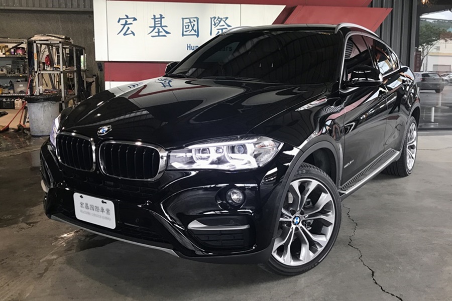 BMW 2015 X6 選配40多萬 紅色內裝 20吋鋁圈 黑頂篷 行李架 新車保固中！